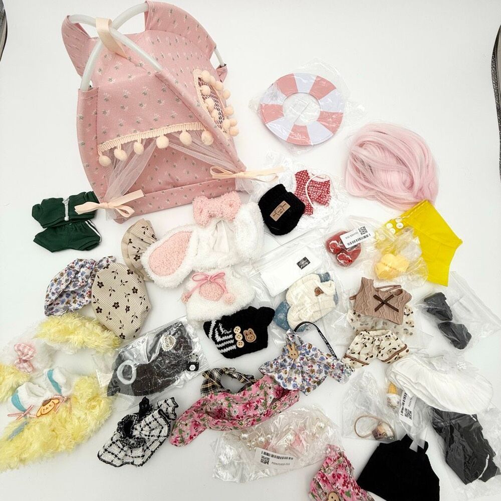 No Brand Labubu Fashion Sets of Clothing and Pink Tent Toy - New
